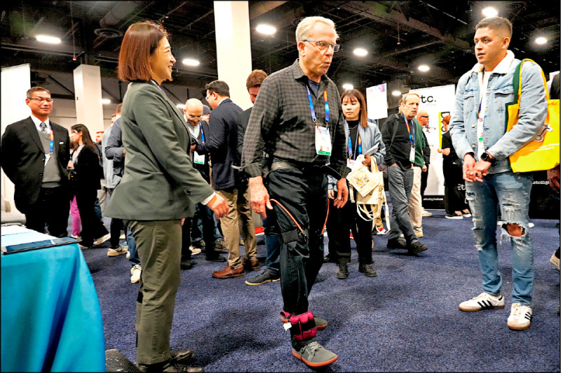 AI延伸智慧照護 工研院CES秀跨域應用