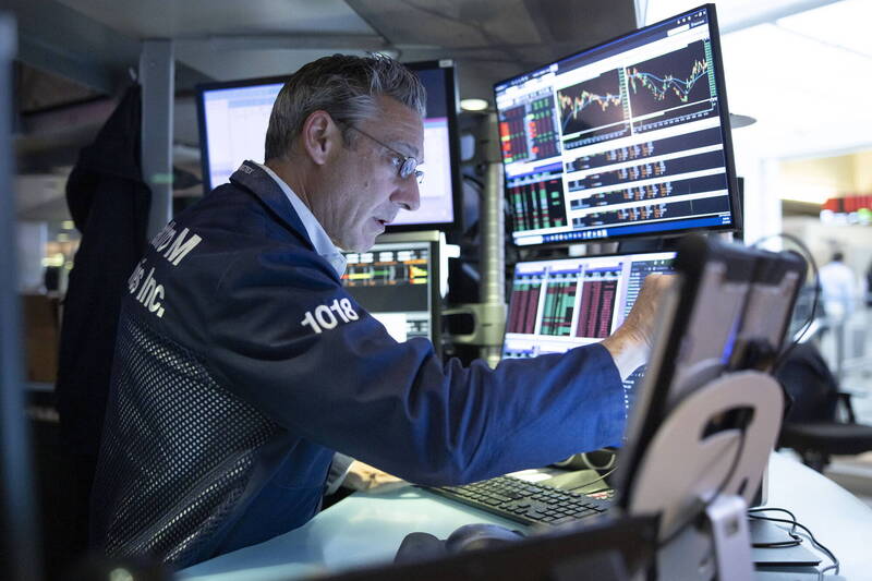 川普關稅再開砲！道瓊續跌537點 台積電ADR下挫3.15％