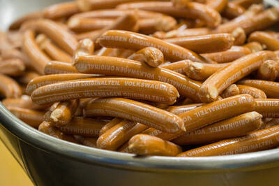 被汽車耽誤的香腸店？福斯去年香腸銷量創新高 賣的比車還要好