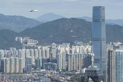 香港富豪急套現？不只李嘉誠甩賣資產  紀惠集團狂拋300億房產