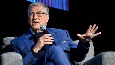 比爾蓋茲：十年內AI將取代許多醫生和教師 大多事情不再需要人類