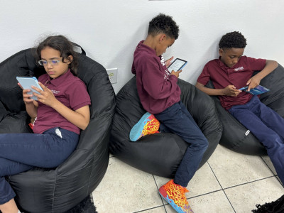 e啟讀出未來括展至國際  元太、聯發科攜手捐贈電子書閱讀器