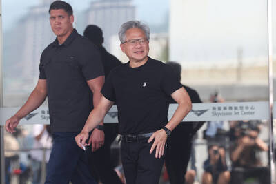 黃仁勳到台灣了!露面不見招牌「黑色皮衣」 後續行程曝光 黃仁勳到台灣了!露面不見招牌「黑色皮衣」 後續行程曝光