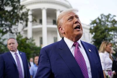 川普：很快將調升汽車關稅 以增加美國產量