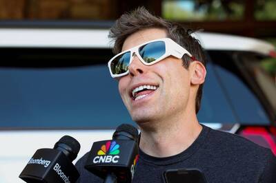 Meta天價挖角掀戰火？奧特曼：很期待和札克柏格碰面