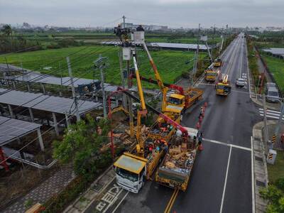牛煦庭譏台電拿搶修照情勒1千億 台電：前線沒日沒夜搶復電勿中傷