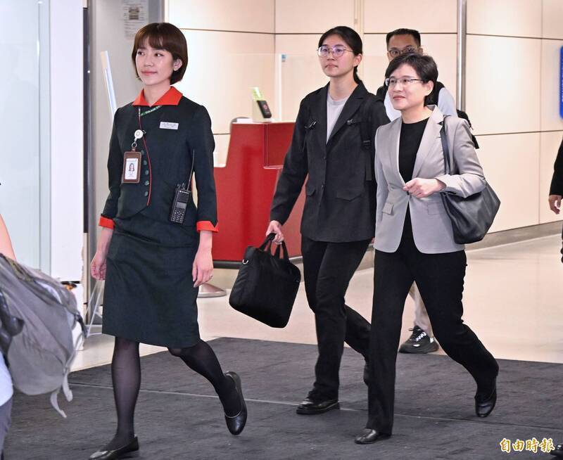 台美關稅談判尚未完成  鄭麗君先行返台伺機再赴華府