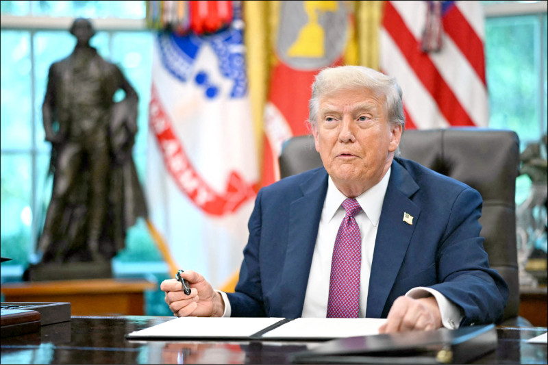川普簽署命令 45項關鍵產品關稅豁免
