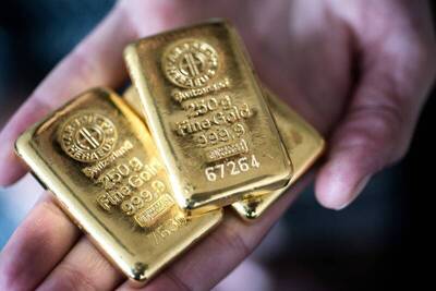 推升金價明年中到4000美元 !  高盛 : 央行「買盤狂潮」時間曝光