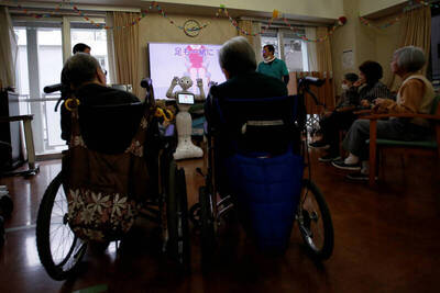 高齡母堅決不住養老院爆衝突！女兒嘆用「這招」後仍難安心