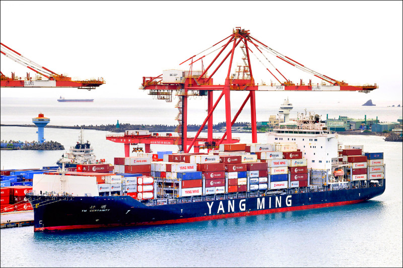 〈財經週報-本週熱點〉景氣燈號續亮綠燈 Q3經濟成長率有望逾3% 〈財經週報-本週熱點〉景氣燈號續亮綠燈 Q3經濟成長率有望逾3%