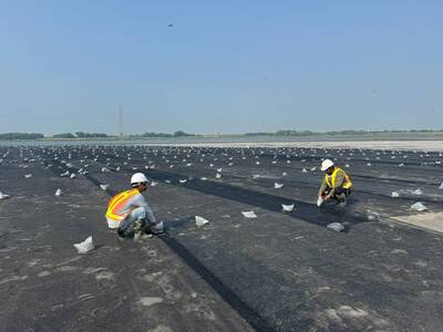 鳳凰颱風逼近 勞動部籲各廠場及工地加強安全防護