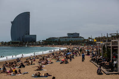 28歲女OL辭工作 靠這「神秘職業」年薪逾700萬還能環遊世界