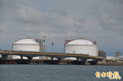 黃國昌轟三接規避預算審查 中油澄清：均送立院審議