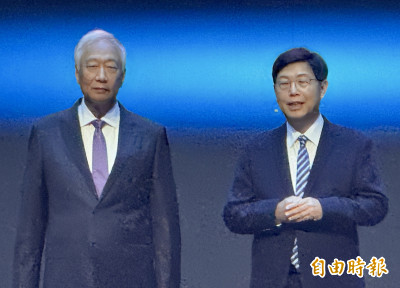郭台銘滿頭白髮現身鴻海科技日 劉揚偉： 非常感謝他