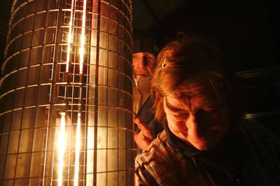 退休部長身家千萬卻活得像窮人！老婆快冷死還拒開暖氣 原因好傻眼