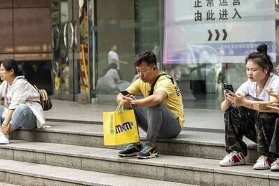 中外交官「手插口袋」送客後著急安撫日企 日媒吐槽反曝中國1慘況