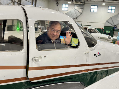 華航董事長高星潢重返飛行母校 想起「硬底子」訓練