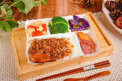 鬍鬚張48個品項12日起調漲！平均漲幅3.8％  小魯肉飯破70元