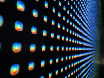 Omdia：顯示器市場成長降溫 OLED動能轉向IT應用