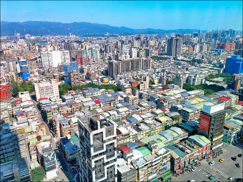 〈財經週報-本週熱點〉出口優於預期 去年經濟成長率有望再上修