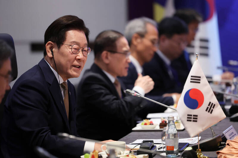 川普突對南韓加稅！青瓦台緊急開會、派官員赴美