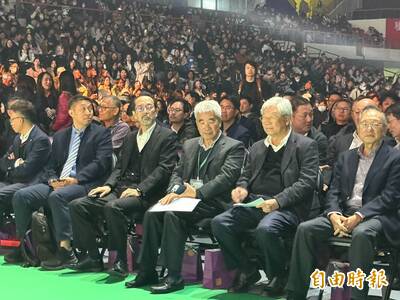 力成董座：記憶體缺貨將持續 明年營收破千億元