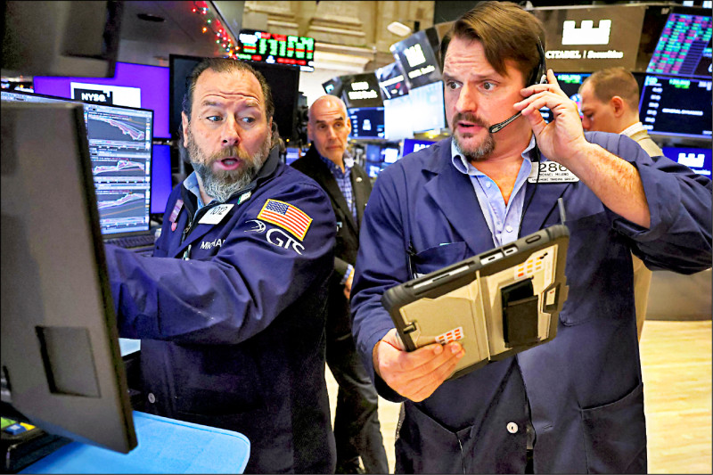 全球去槓桿？比特幣崩跌 美AI股現拋售潮