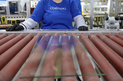 175年玻璃製造商虧損20年 從灰姑娘變AI超級明星