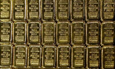 黃金強彈逾2％ 重返5000美元大關門口