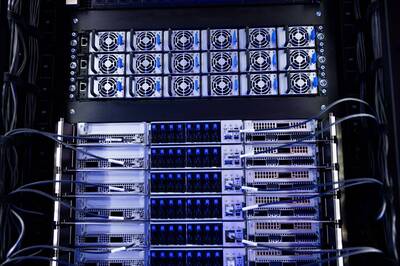 美國擬收緊AI晶片出口規範 輝達、超微晶片出口全球都需獲准