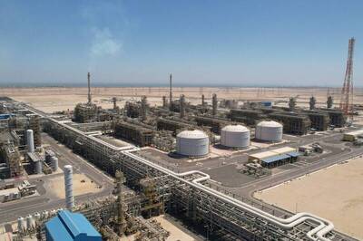 油價飆逾20％！2022年7月來首破100美元　觸及111美元