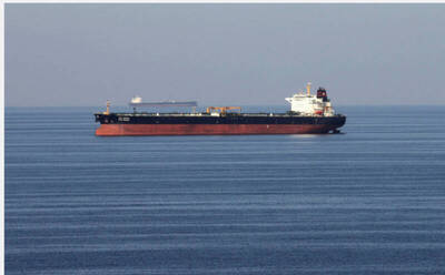 「中國船東」成通關密碼？傳10多艘商船爭相偽裝求通行