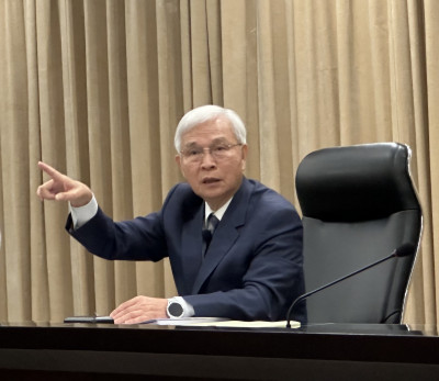 楊金龍呼籲建商讓利  不希望見到房市硬著陸