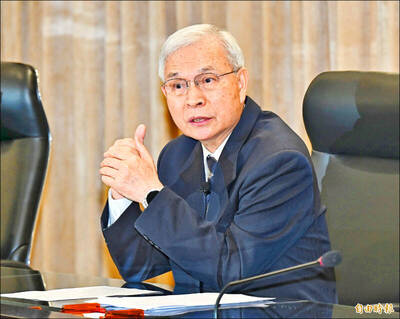 利率連8凍！央行上修今年經濟成長率至7.28％、通膨率未超過2％