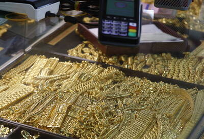 黃金又慘崩了...已連7跌