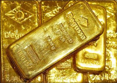 黃金跌不停！狂瀉逾3％ 一度逼近4400美元