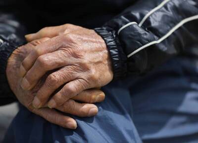 81歲阿公「只是幫一下」竟瀕臨破產？退休族最容易踩的隱性財務陷阱