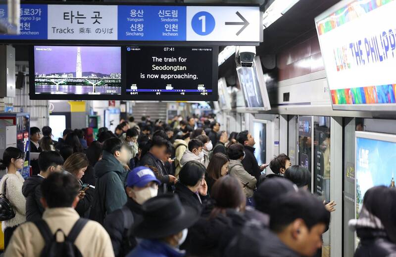 「卡位」神器？首爾「我要下車了」App爆紅 4萬通勤族搶用
