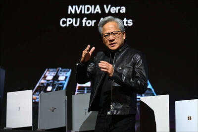 護航中國市場？黃仁勳拒赴美國會作證 華倫痛批「有空陪川習」？