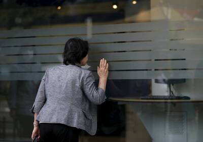 57歲阿姨「不婚不生」想靠姪女養老 弟弟一句話讓她看清老後現實