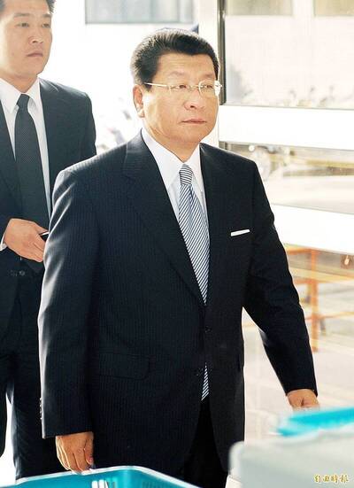蔡鎮宇再點名國泰金兩獨董失職 連郭明鑑三人去留動向受關注