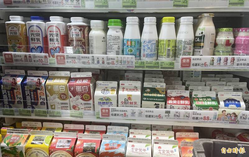 胡采蘋批：全聯是牛奶吸血超商巨獸 酪農沒賺到、供應商還倒貼？