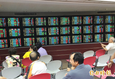 00962配息翻倍創新高 AI高息ETF掀投資熱潮 