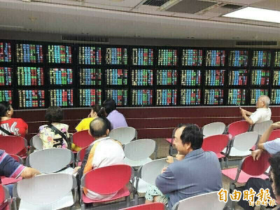 世紀*等3檔9/1起打入處置 南亞等43檔列注意股