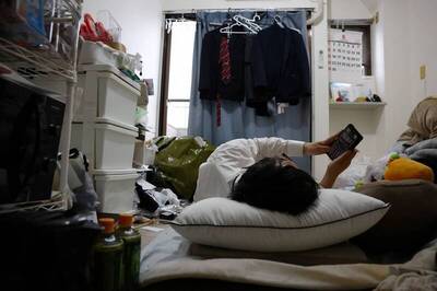 以為38歲兒沒錢在家啃老！64歲父親一問傻眼 竟被「驚人秘密」震住了