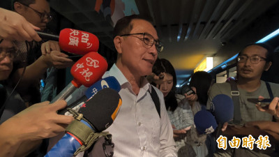 最低工資審議會歷經7個半小時 為「400元」僵持40分鐘