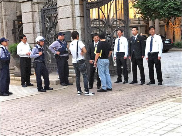 劉媽媽帝寶豪宅糾紛 鬧進警局