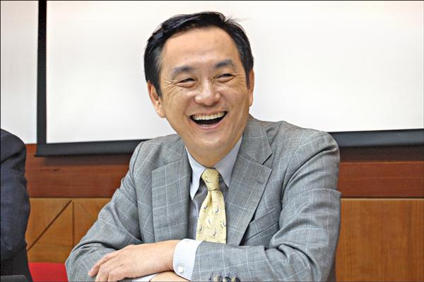 半導體兄弟檔 獎助學子圓父夢
