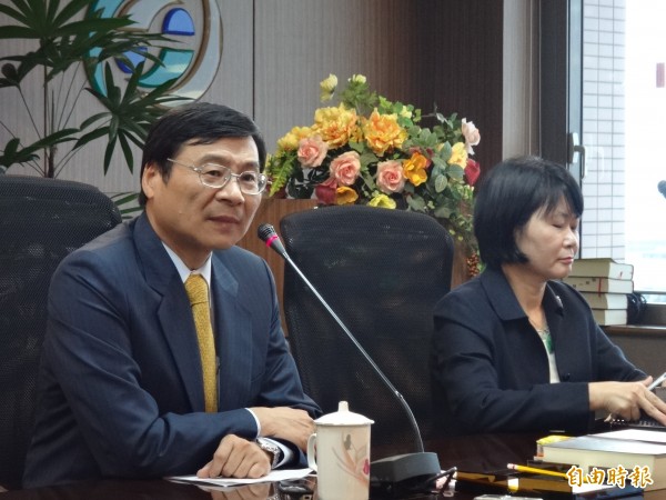 協助青年創業 群眾募資平台4月底上路